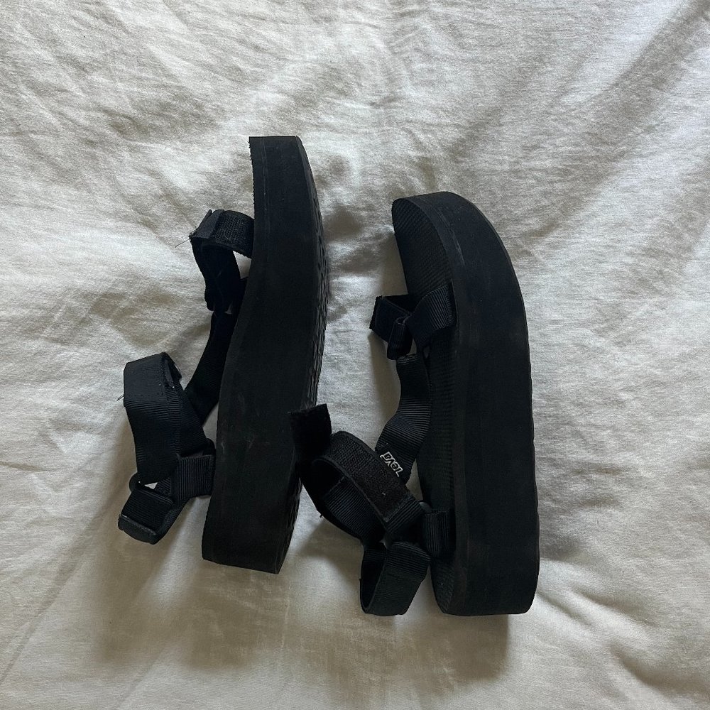 Teva flatform sandals